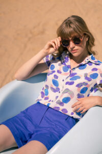 Oase blouse Nougat €155 - Jasmine shorts Violet Storm €105 (1)