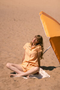 Oase blouse Stripe orange €139 - Jasmine shorts Stripe orange €105 (1)