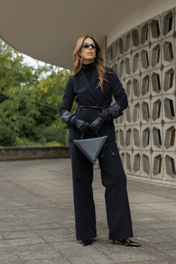 Han pants Black structure par Mon Col Anvers - One Such